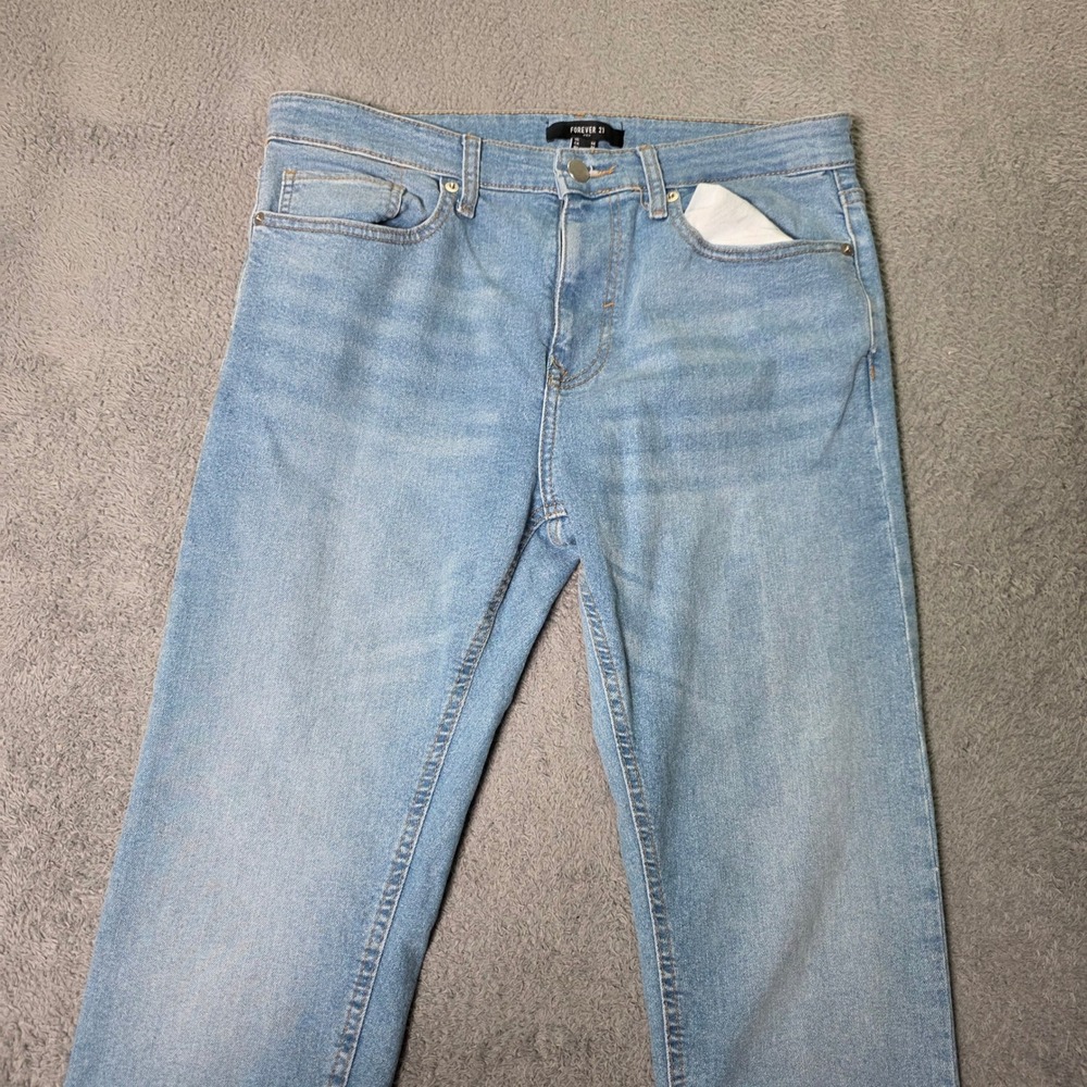 Forever 21 Mens 34 Jeans Light Blue Slim Straight Leg Stretch Denim 5-Pocket